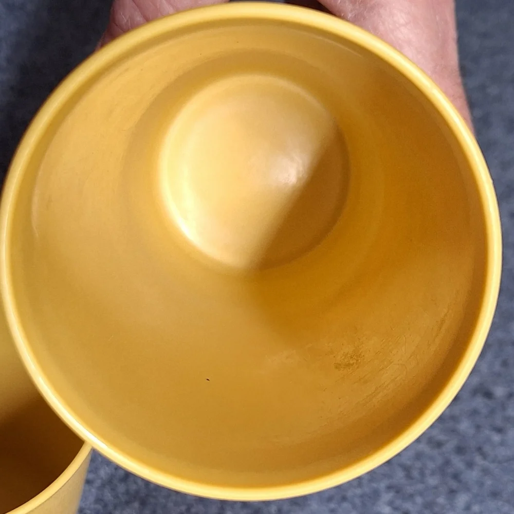 Vintage Tupperware Harvest Gold 10 Ounce Tumbler Set(4)
